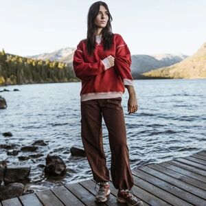 Deso Supply Genoa Crewneck in Brick, size Small